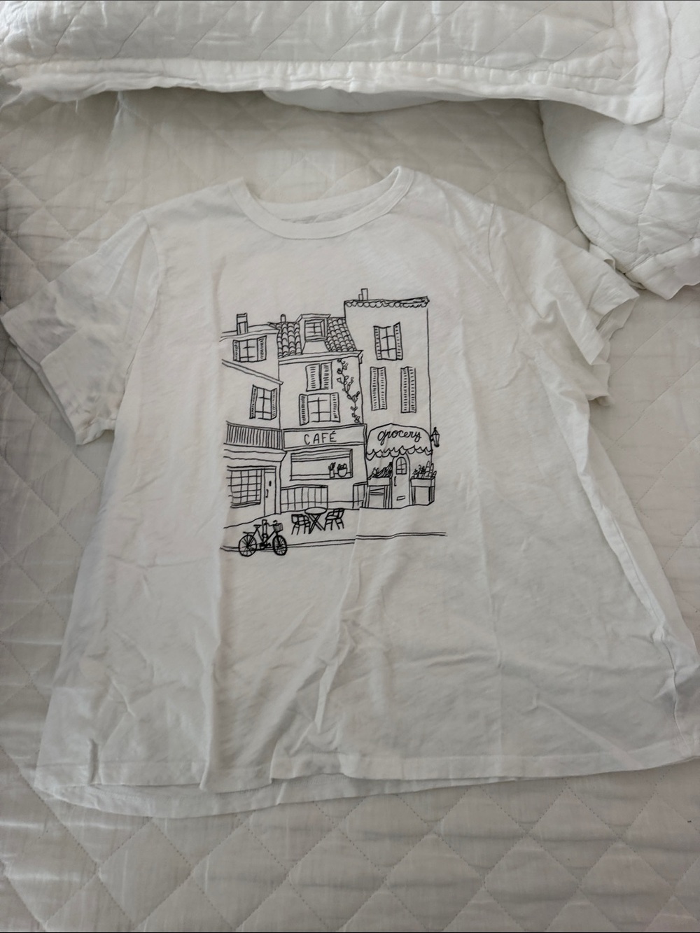 Old Navy White Short-Sleeve Tee with Black Café Line-Art